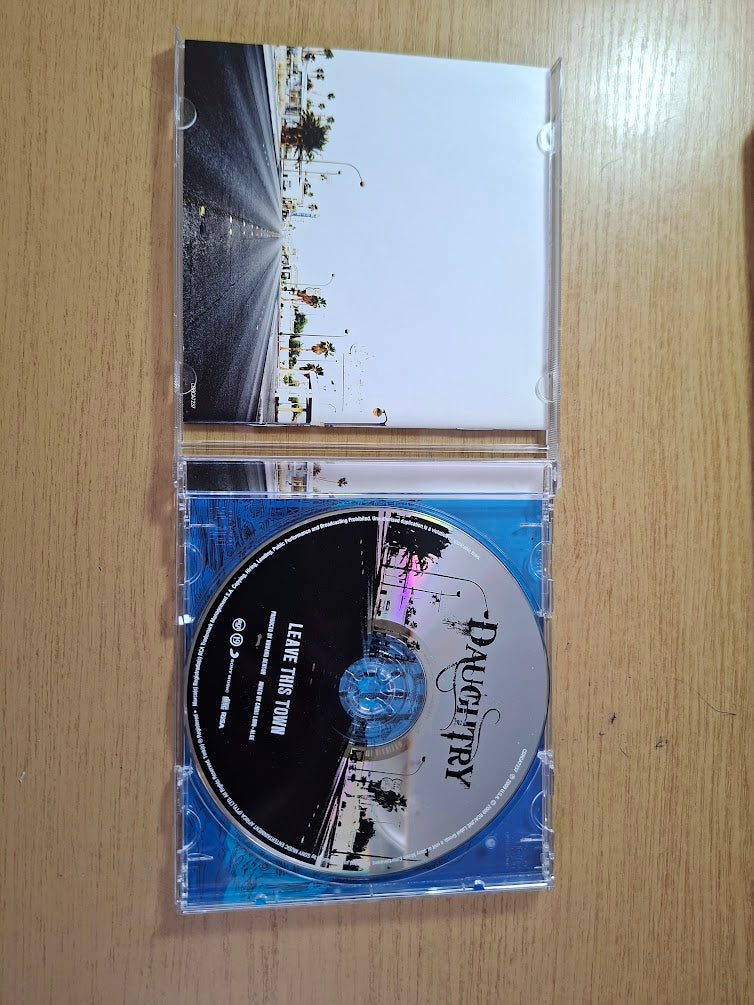 Daughtry – Leave This Town (Second-Hand CD)