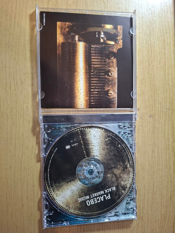 Placebo – Black Market Music (Second-Hand CD)<
