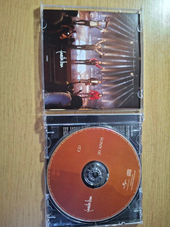 Família Lima – 20 Anos (2015) — Second-Hand CD
