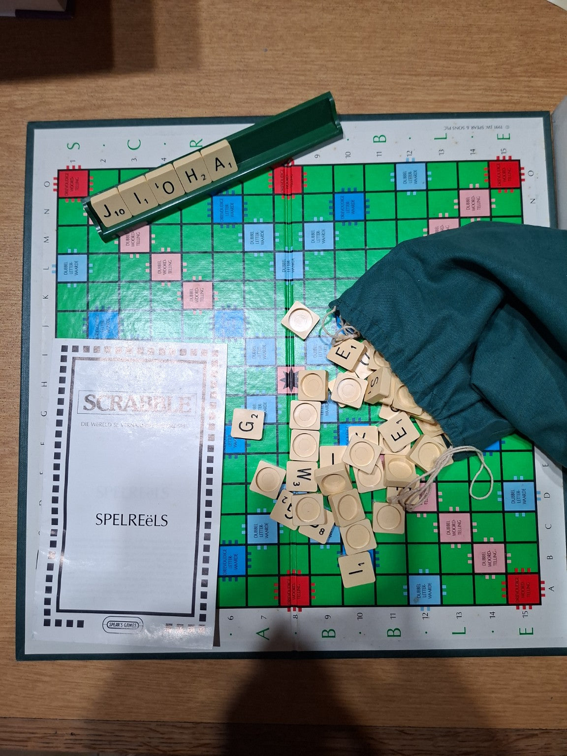 Scrabble – Afrikaans Edition (Complete Set with Board, Tiles & Rules)