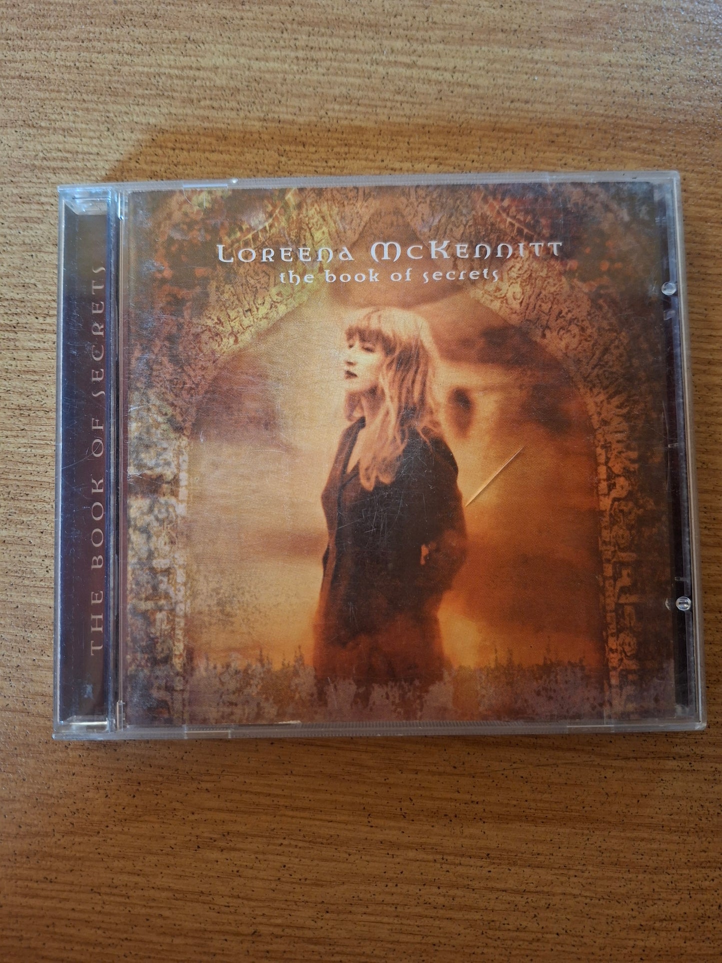 🌙 Loreena McKennitt – The Book of Secrets (CD, 1997)
