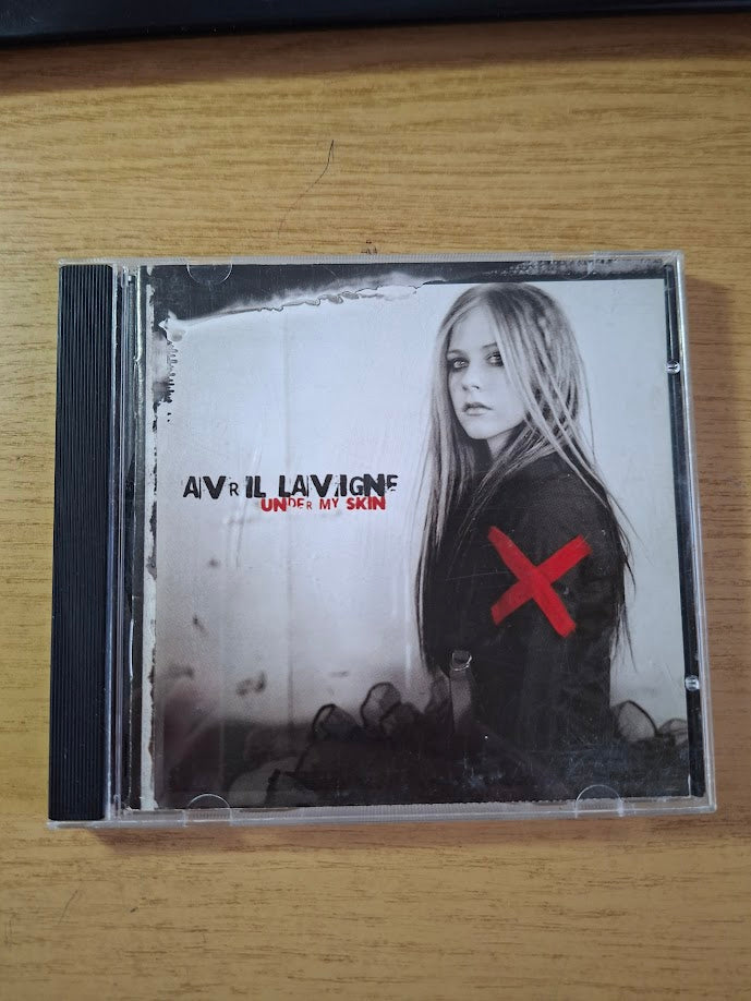 Avril Lavigne – Under My Skin (Second-Hand CD)