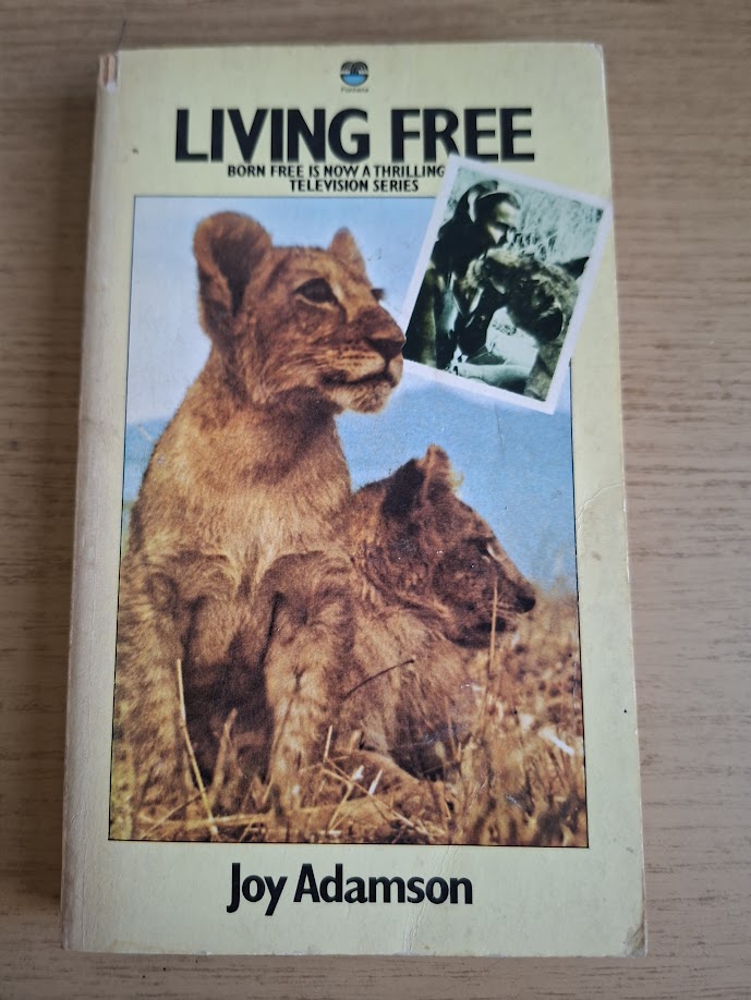 Living Free (Paperback) (Second Hand)