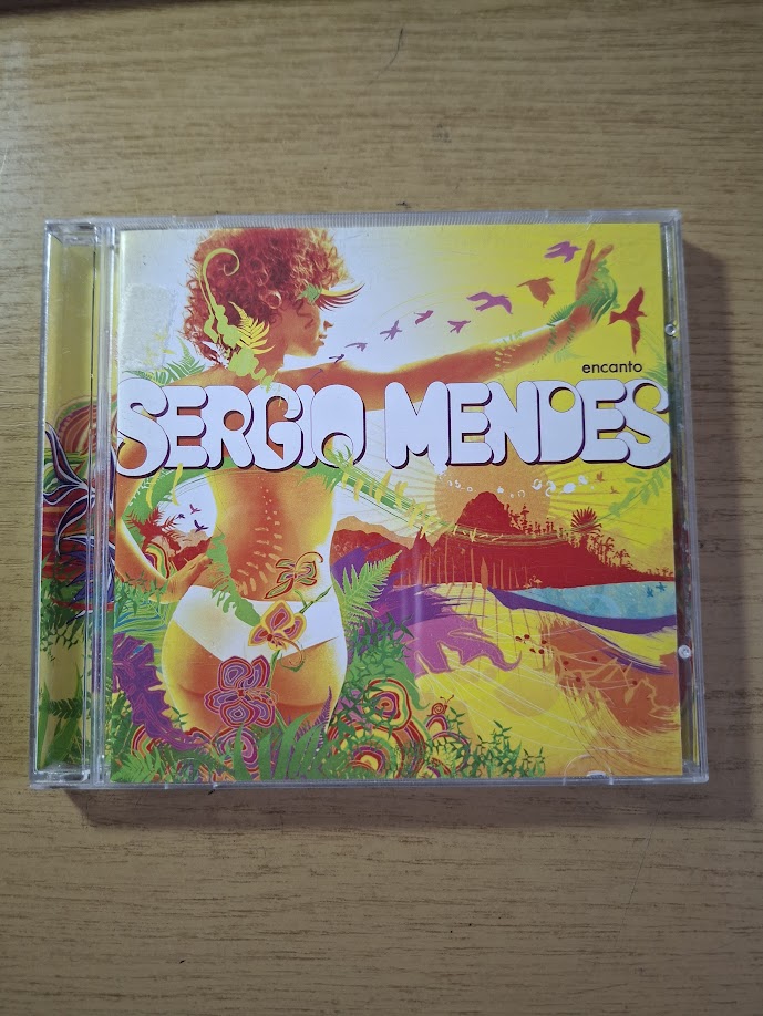 Sérgio Mendes – Encanto (2008) — Second-Hand CD
