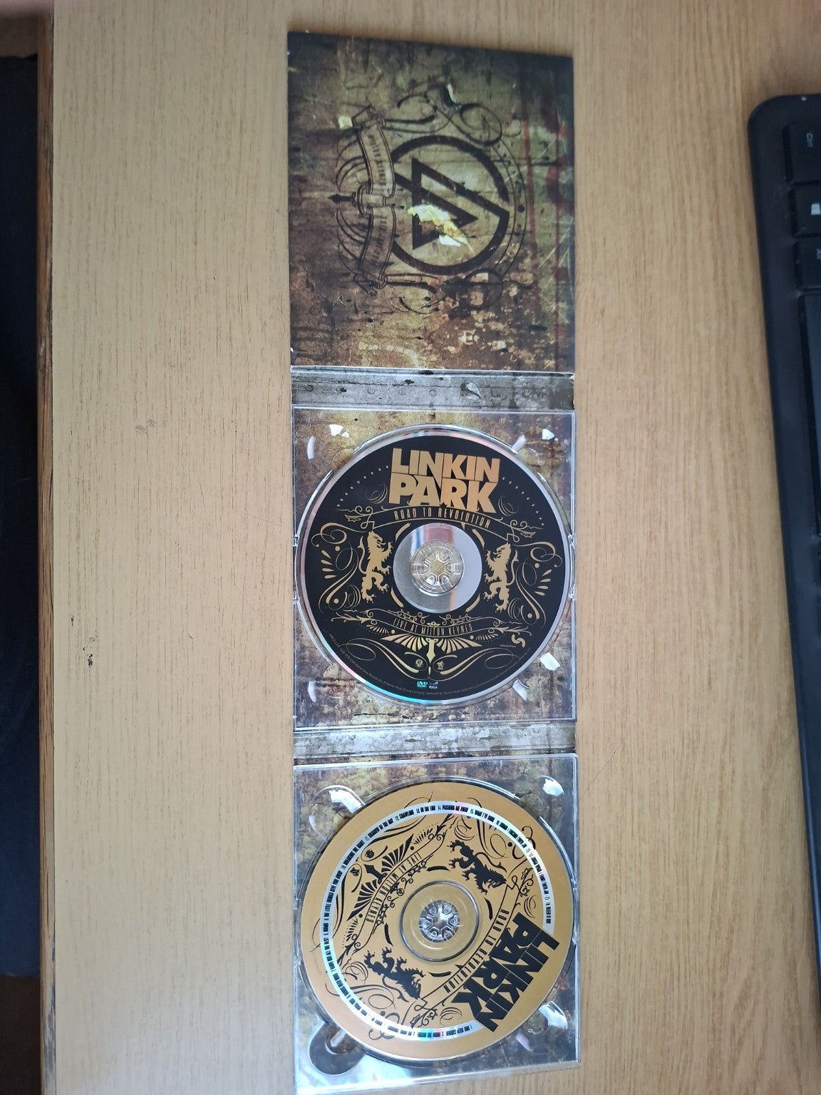 Linkin Park – Road to Revolution: Live at Milton Keynes (CD + DVD) – Second Hand