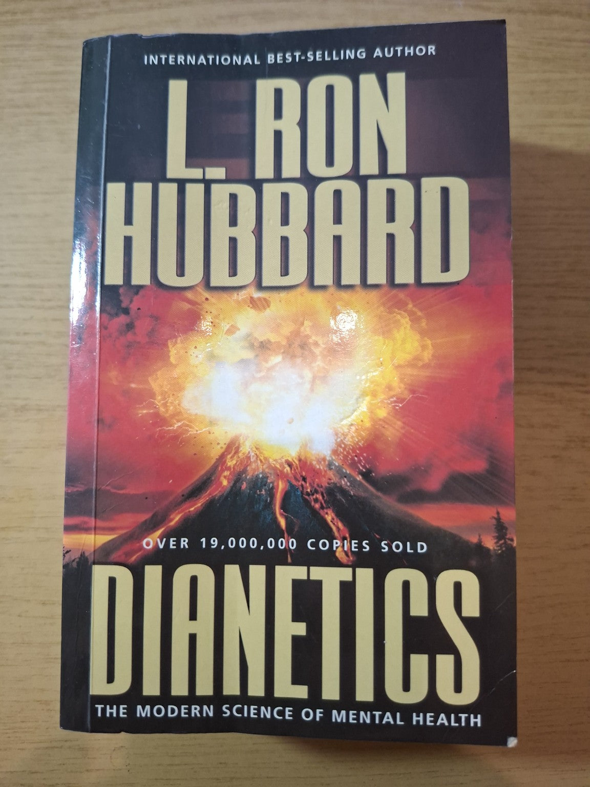 Dianetics – L. Ron Hubbard (Second Hand)